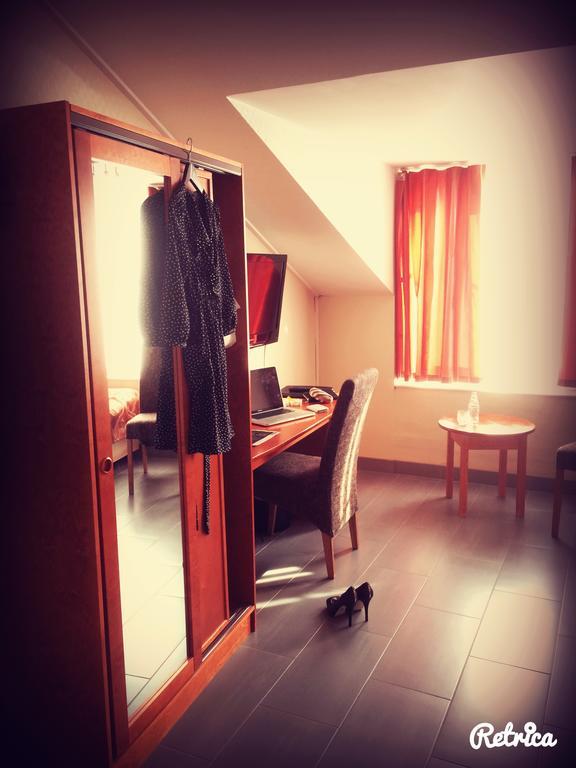 ホテル Loimaan Seurahuone 部屋 写真